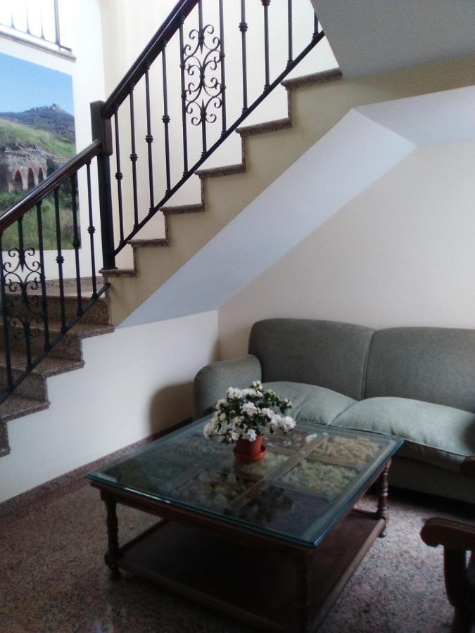 Hostal Restaurante Pacos Herrera del Duque المظهر الخارجي الصورة