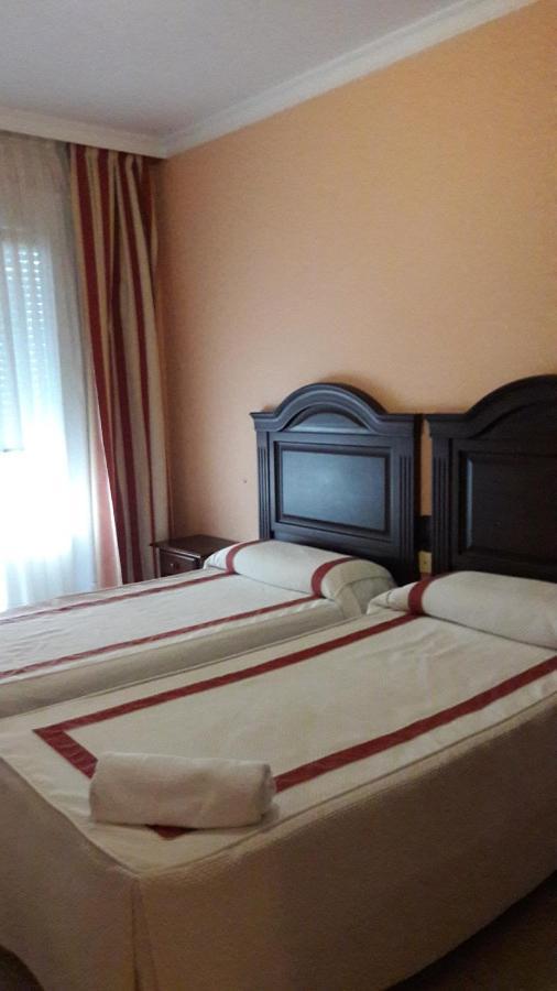 Hostal Restaurante Pacos Herrera del Duque المظهر الخارجي الصورة